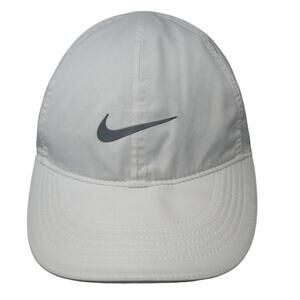 Nike Dri-Fit Strapback Baseball Cap White One Size Adjustable Featherlight